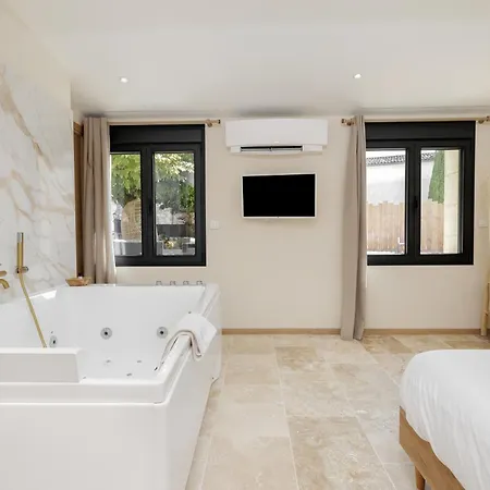 Villa Maison Cantalupo Piscine Balneo Montagne (Gironde)