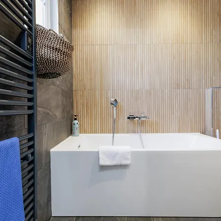 Villa Maison Cantalupo Piscine Balneo Montagne (Gironde)